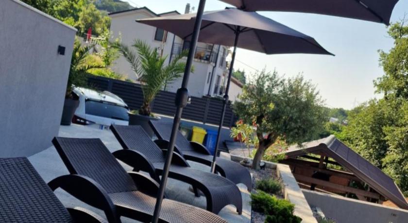 Srok Apartments with pool photo