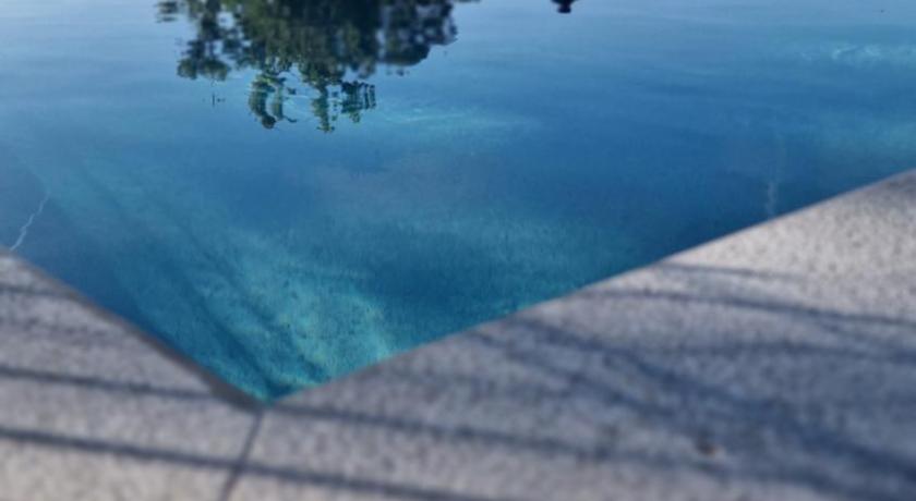 Srok Apartments with pool photo
