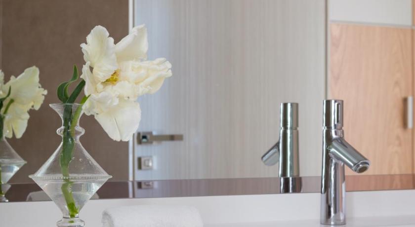 Image of Deluxe Twin Room 5