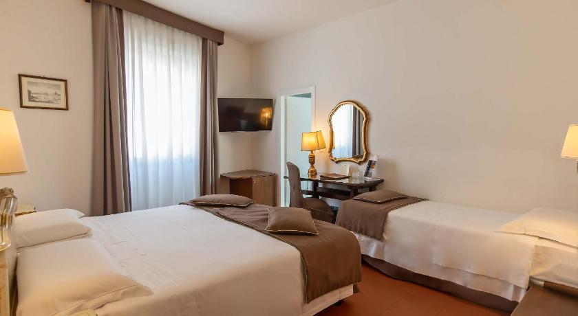 Image of Triple Room 1