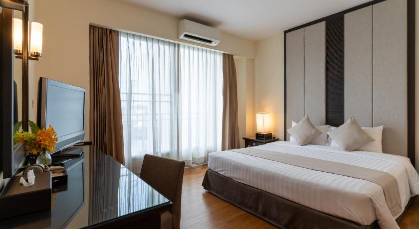 Image of One Bedroom Suite 6