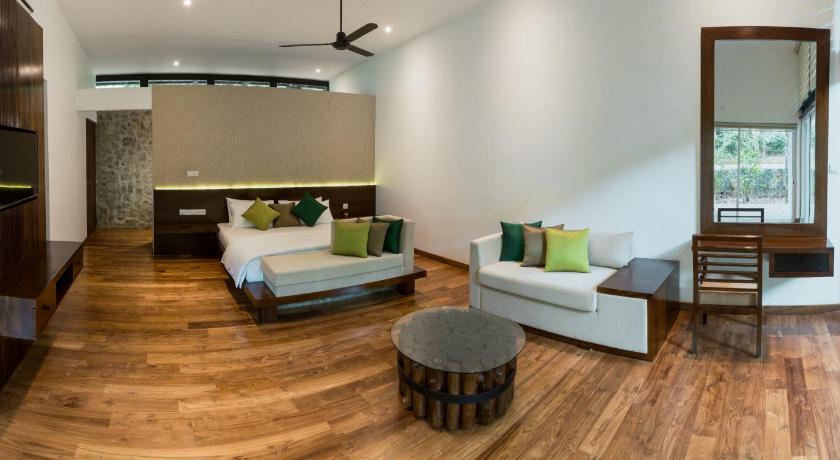 Image of Suite with Jacuzzi and Private Deck 7