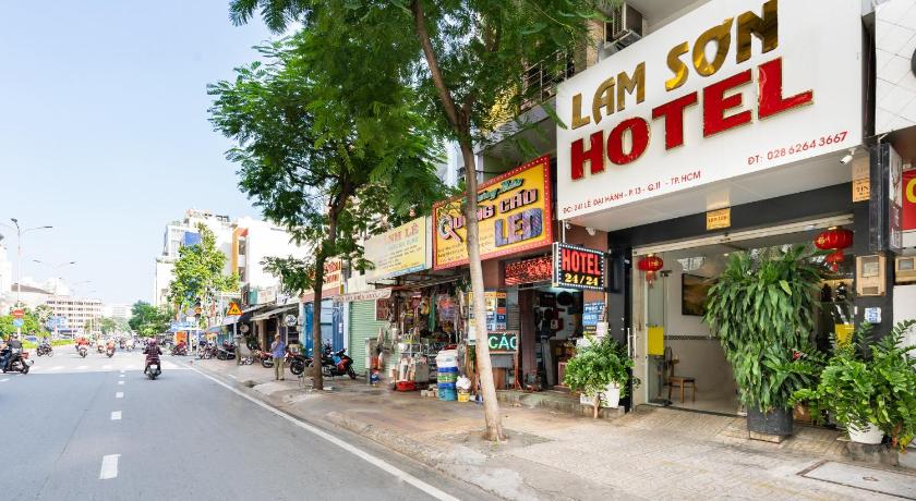 ホーチミン Lam Sơn Hotel  1つ星 ホテル レストラン