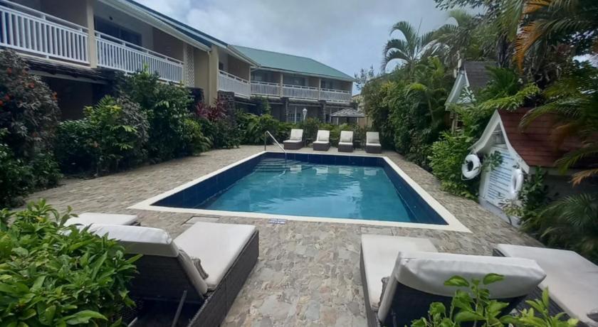 Harmony Marina Suites photo