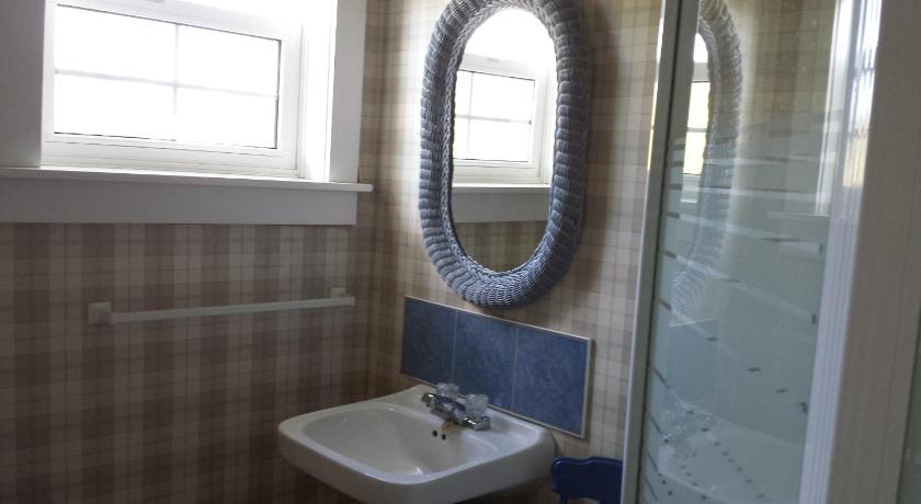 Compass Rose Heritage Inn photo