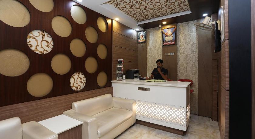 Flagship Hotel Us Residency photo
