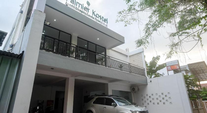 RedDoorz near Sleman City Hall Yogyakarta – Yogyakarta, MN