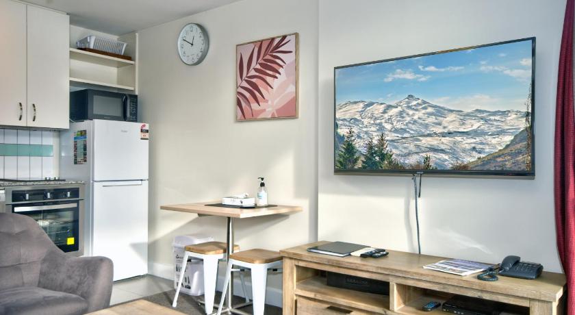 Image of Superior One-Bedroom Apartment 1