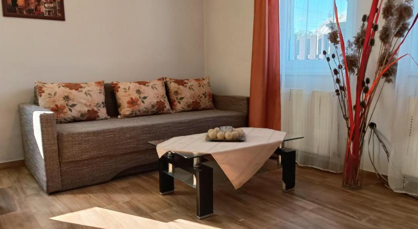 Miercurea Ciuc Lend apartman in the garden 3-Star Single Room suite