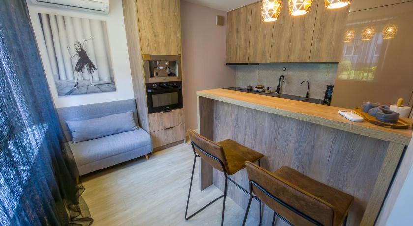 Like Home 1 Perfect Classic Duo — Hotel in Swidnica