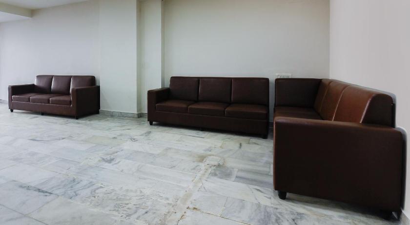 Capital O Sri Suprabhat Grand Near Kachiguda Railway Station – Hyderabad, IA