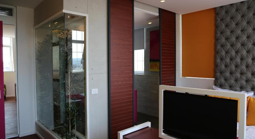 Boutique Rooms photo