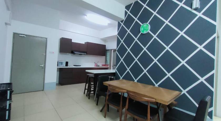 Golden Hills Pasar Malam 3 Bedroom Apartment J LouvRe photo