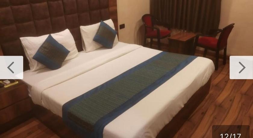 Hotel Star Palace Karol Bagh photo