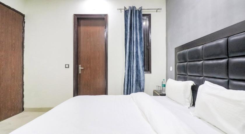 Collection O Mahavir Enclave Near Dashrath Puri Metro Station — Hotel in New Delhi and NCR