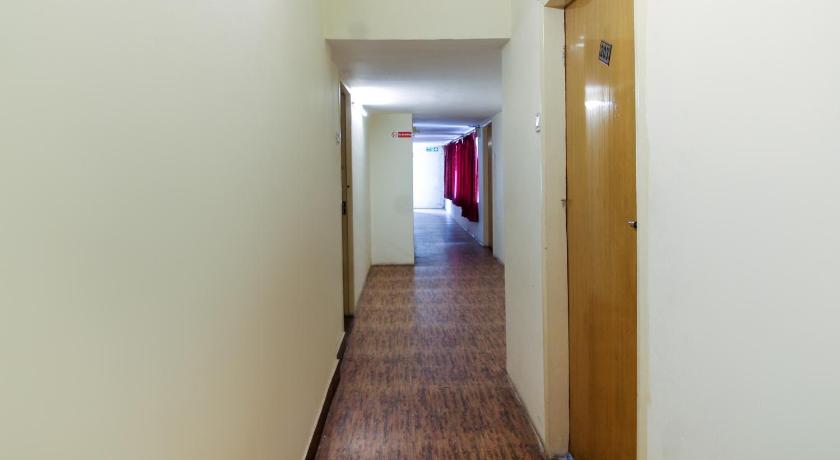 OYO Luxury Villas Near Begumpet Airport photo