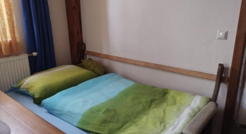 Rudersdorf Haus Maria 3-Star Guesthouse exterior