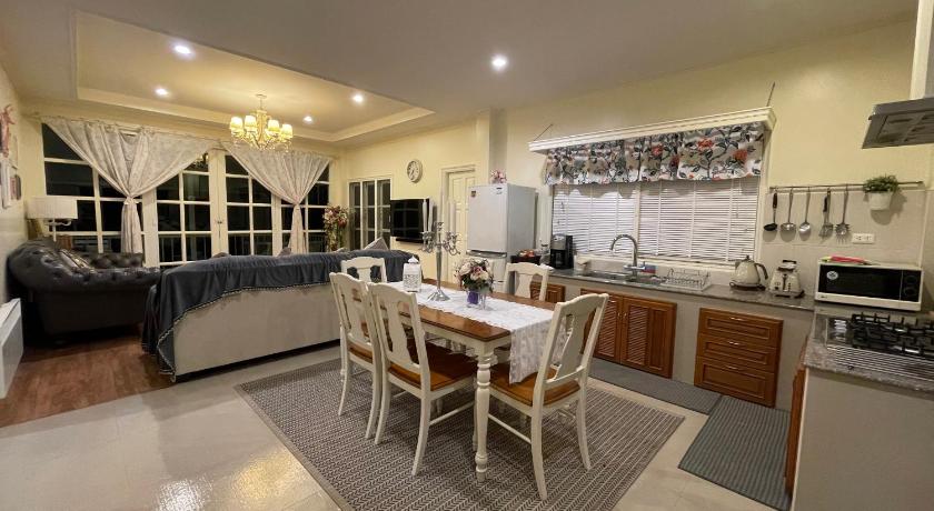 Image of Main Cottage Deluxe 16