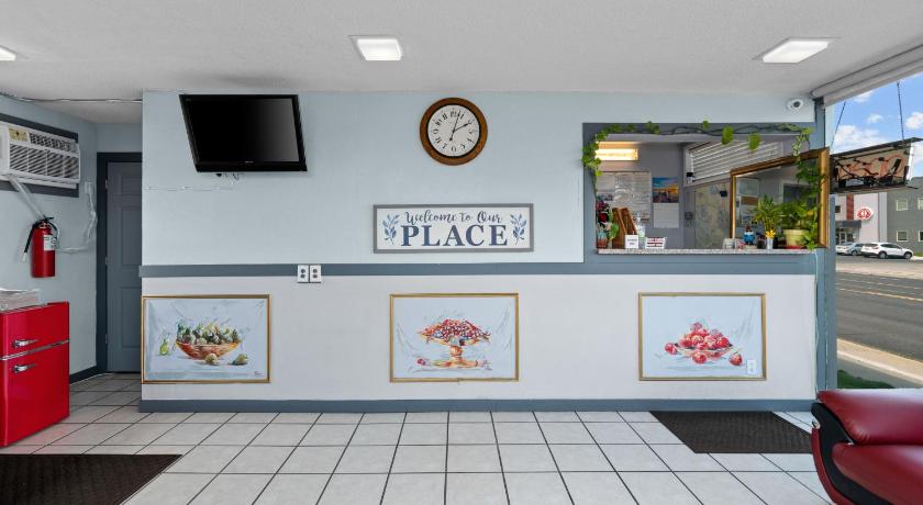 Holiday Lodge Wenatchee photo