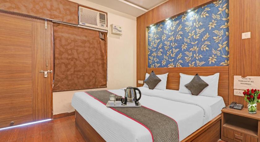 OYO Townhouse 1031 Hotel Star Link photo
