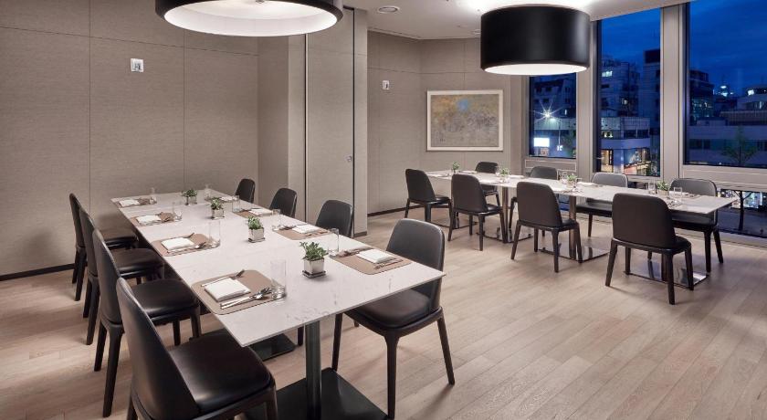 Seoul Four Points by Sheraton Seoul, Gangnam 4-Star Hotel exterior