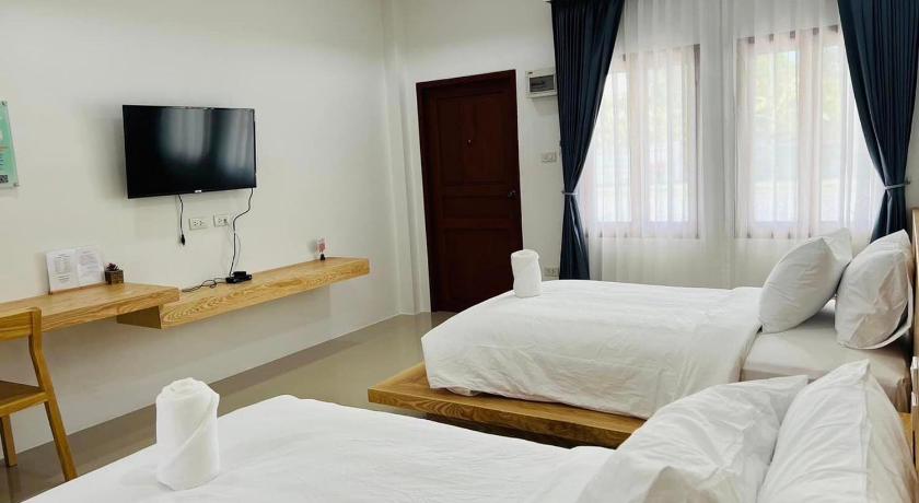 촌부리 สราญรัตน์รีสอร์ท 3つ星 ホテル ロビー