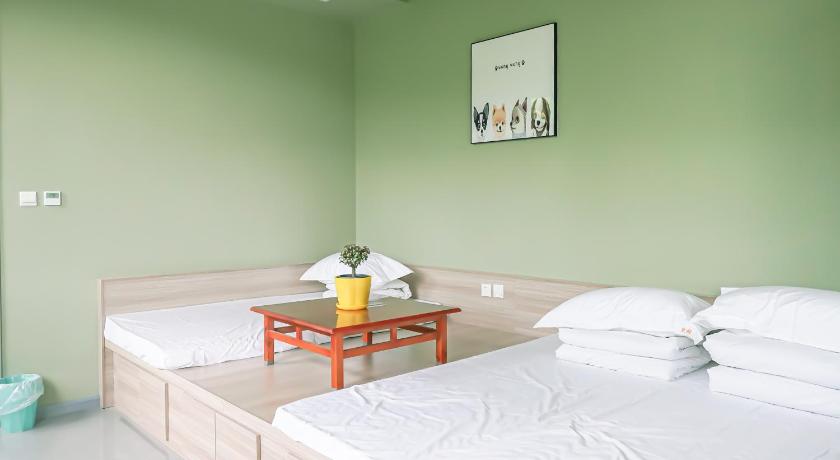 Image of Triple Room with Mountain View 8