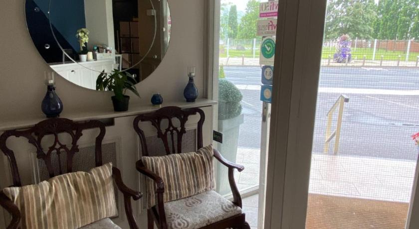The Town House Hotel photo