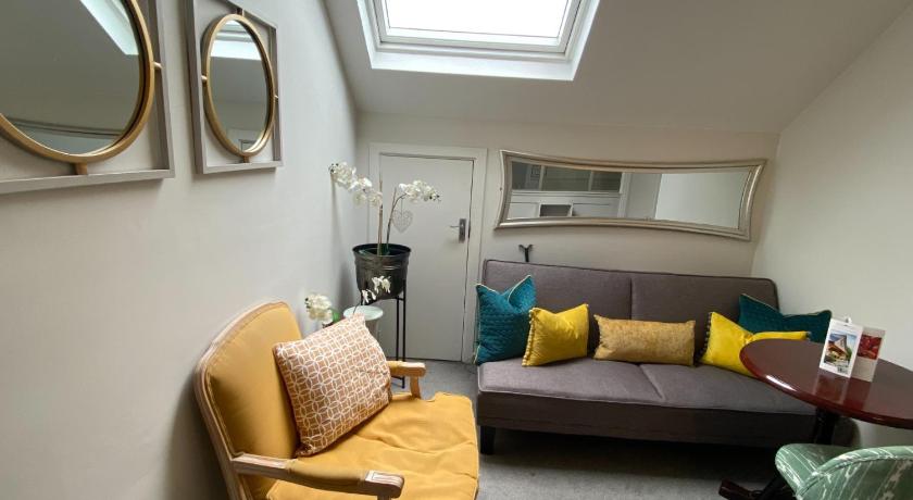 The Town House Hotel photo