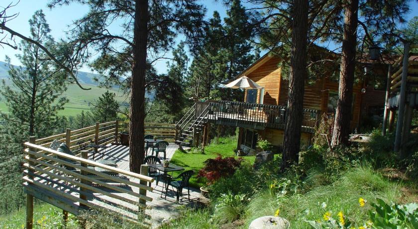 Blue Mountain Bed and Breakfast photo