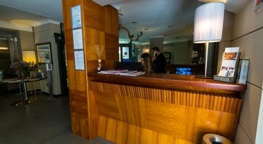 Hotel Forum photo