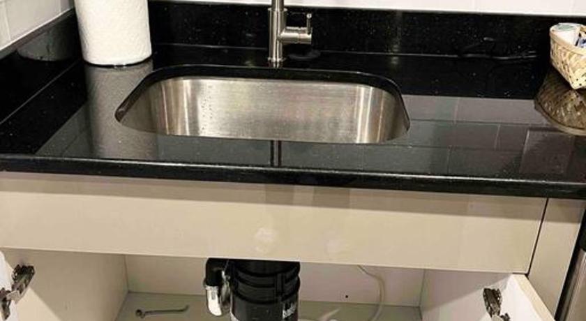 필라델피아 (PA) 402 Stylish luxe Apt at center city self check-in 4성급 숙소 레스토랑