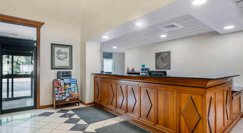 Comfort Inn & Suites Voorhees - Mt Laurel photo