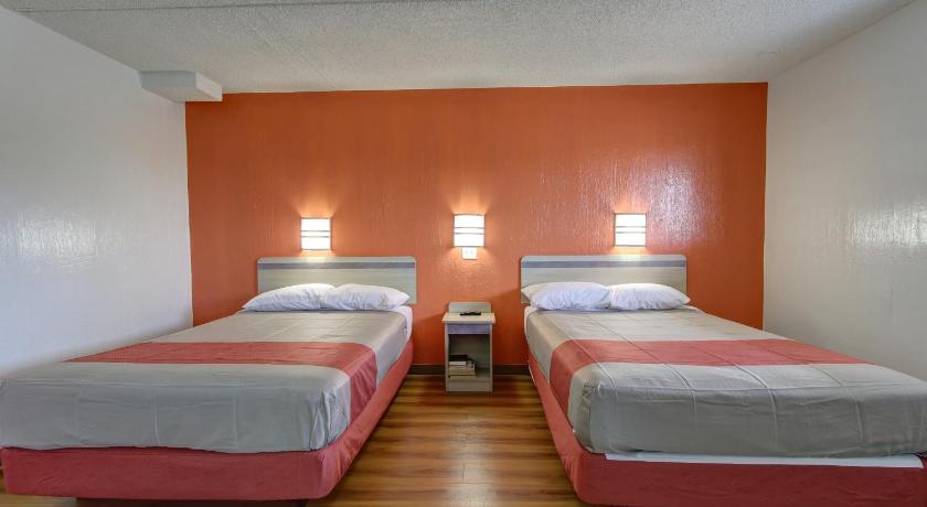 Motel 6-North Ridgeville, OH - Cleveland Intl Airport - N Ridgeville