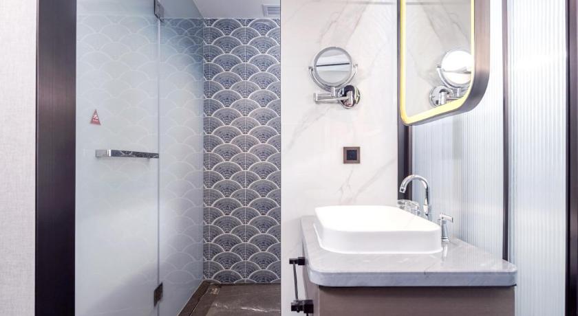 Image of Executive Double Room 3