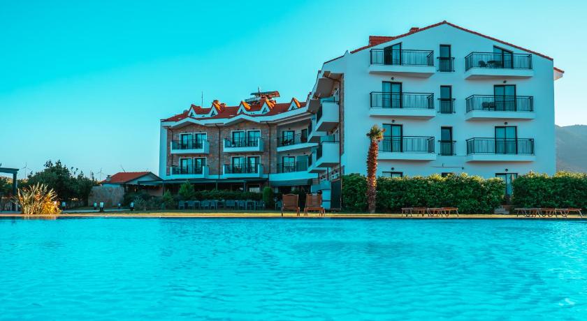 Acroter Hotel & Spa - image 13