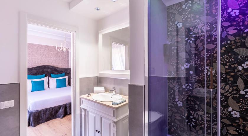 ローマ Trastevere Paper Suites 4つ星 ホテル レストラン