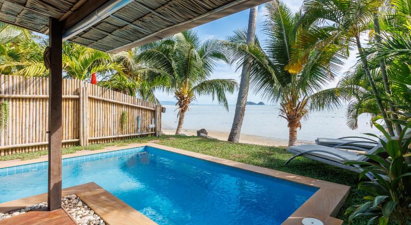 Gecko Beach Villas photo
