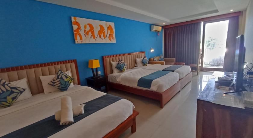 Image of Family Room with Balcony 6