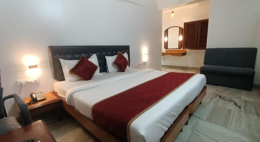 Raja Hotel Kalyan photo