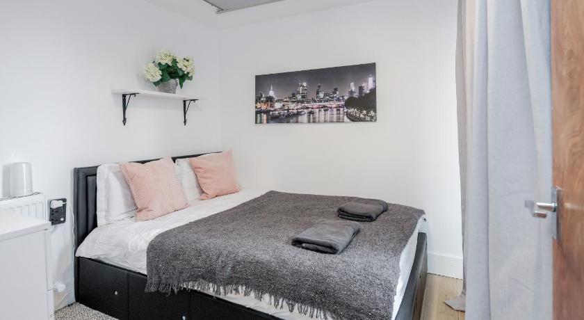 Kensington Apartments photo