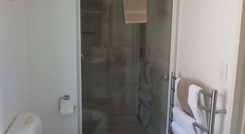 Image of King Studio Room 8