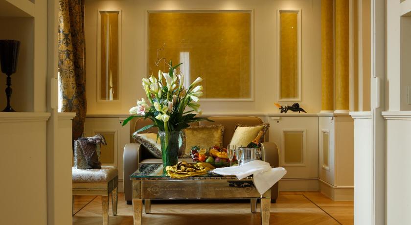 Image of 2-Bedroom San Marco Square View Suite 9