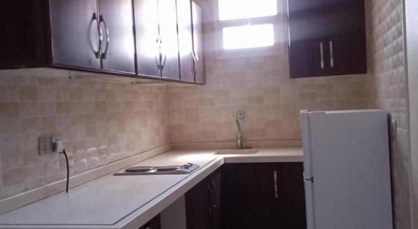 Quiet Rooms 7 Serviced Apartments - image 8