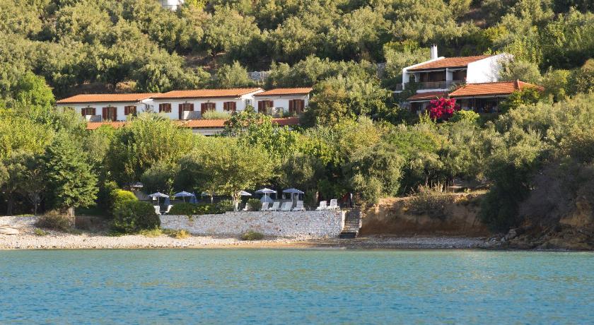 Kotronas Bay Bungalows photo