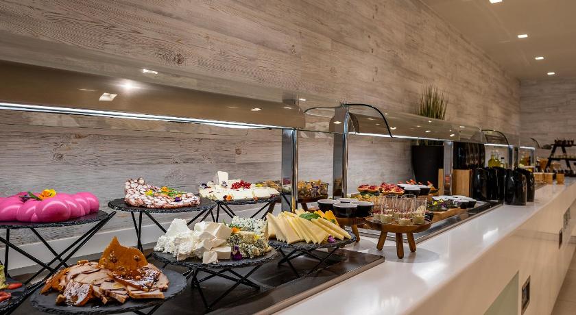 Apollon Hotel - image 32