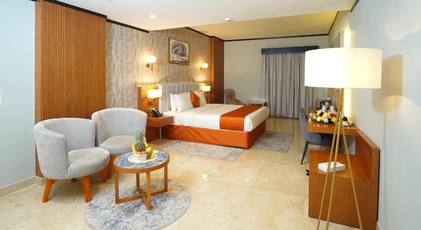 Image of Family Room 1