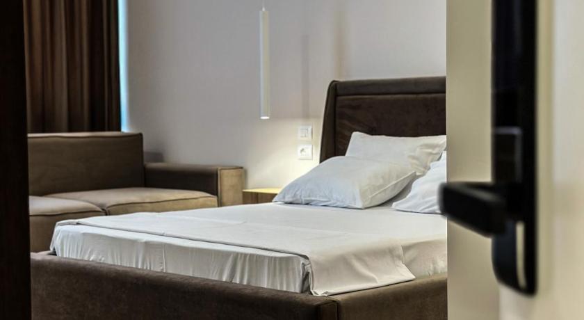 ALEXANDER Rooms &amp; Apartments — Hotel in Durres