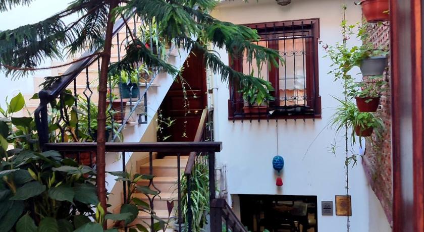 Villa Sphendone Suite - image 2