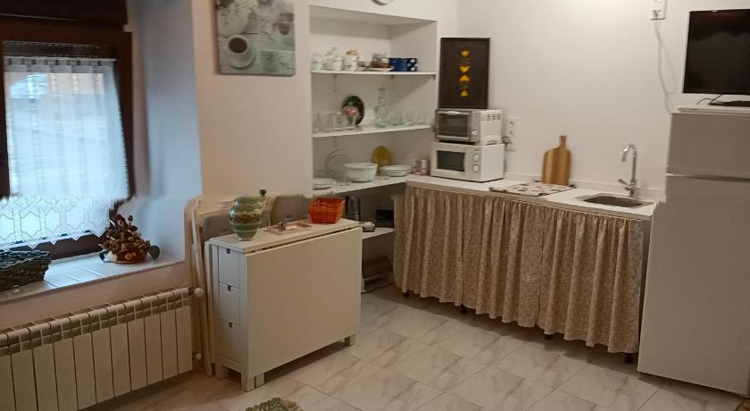 アルドン CASA TITA 4つ星 ゲストハウス プール